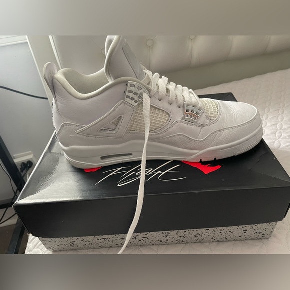 They are really rare to see and they are clean and and they have box with them - Picture 1 of 7